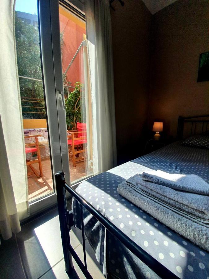 Ilias' cosy&relaxing apartment Atene Esterno foto
