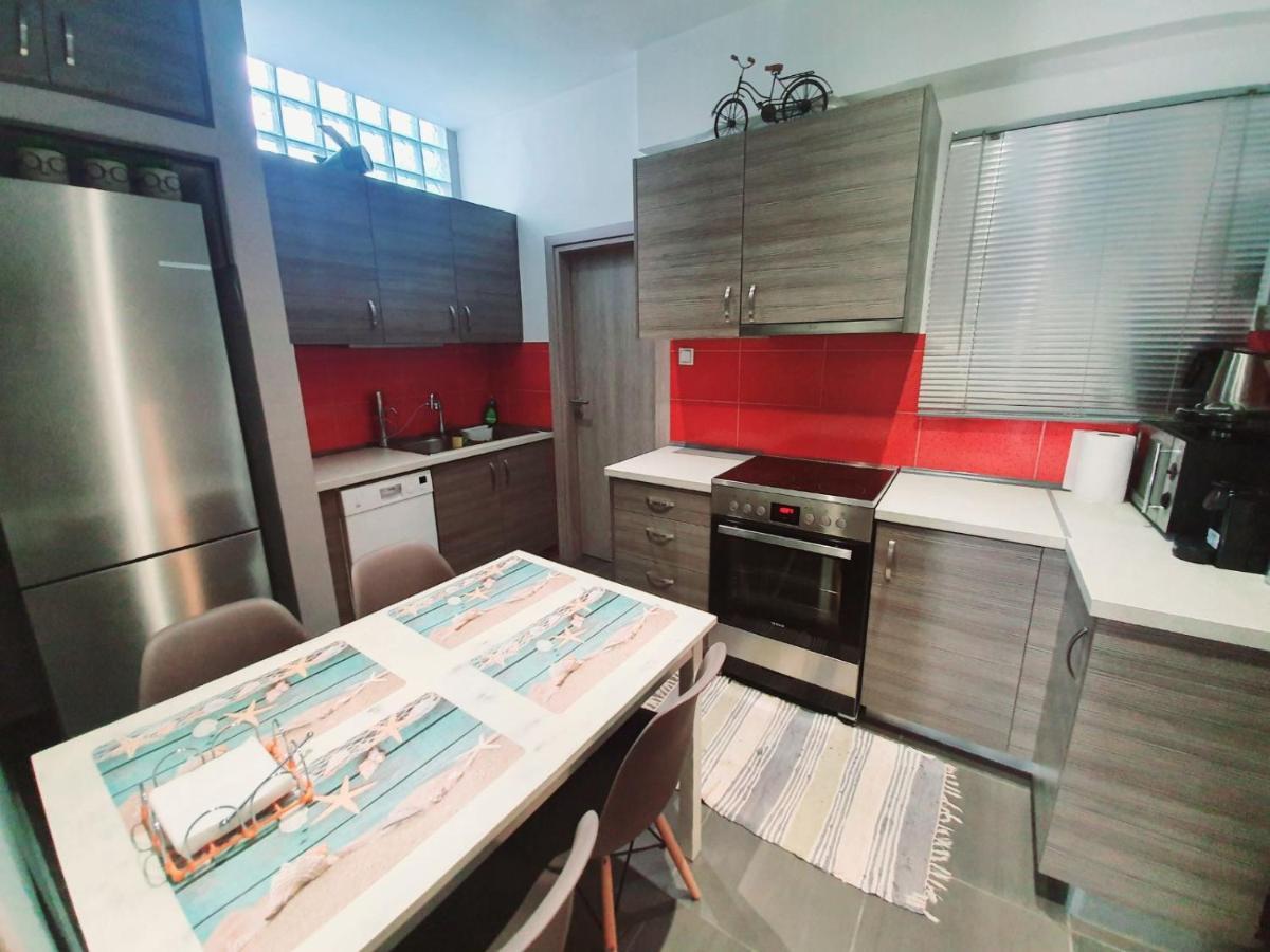 Ilias' cosy&relaxing apartment Atene Esterno foto